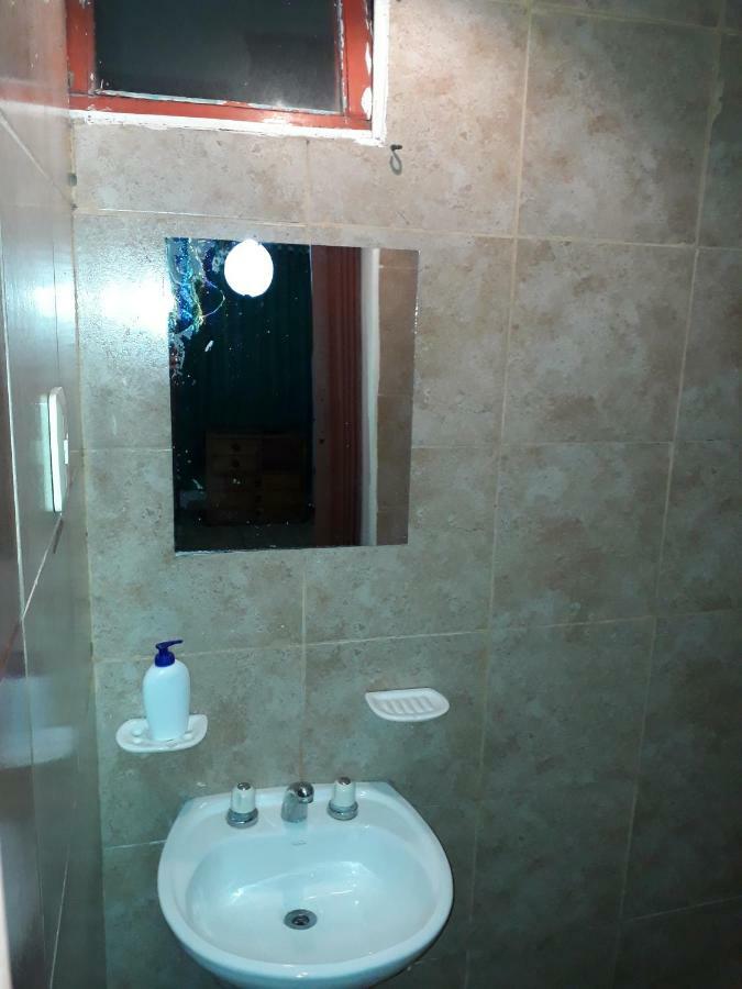 Hostel Parque Central Mendoza Luaran gambar